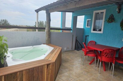 AL00017  - Aluguel casa temporada II -  Cobertura com Jacuzzi e Churrasqueira – A 3 min da Praia das Dunas!