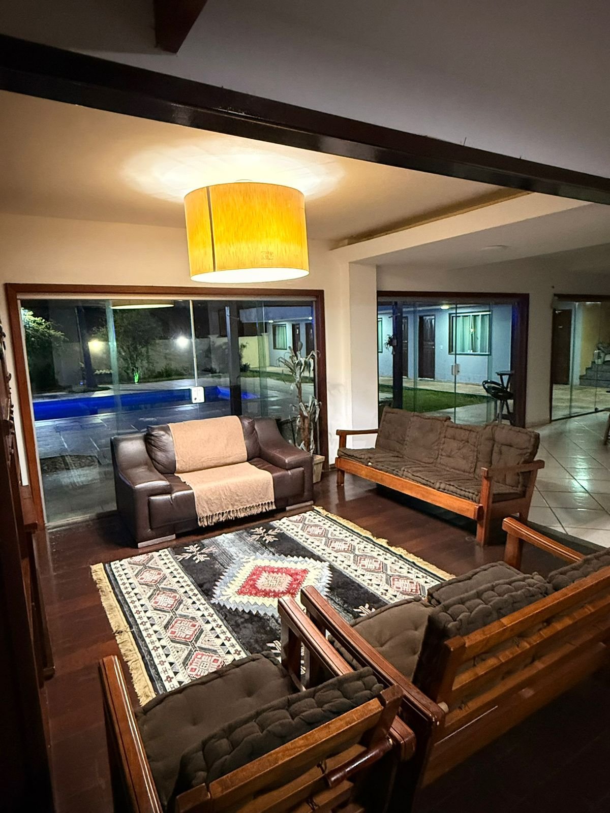 AL00018  - Sua Casa de Temporada VIP em Cabo Frio: Conforto para 48 Pessoas no Recanto das Dunas!
