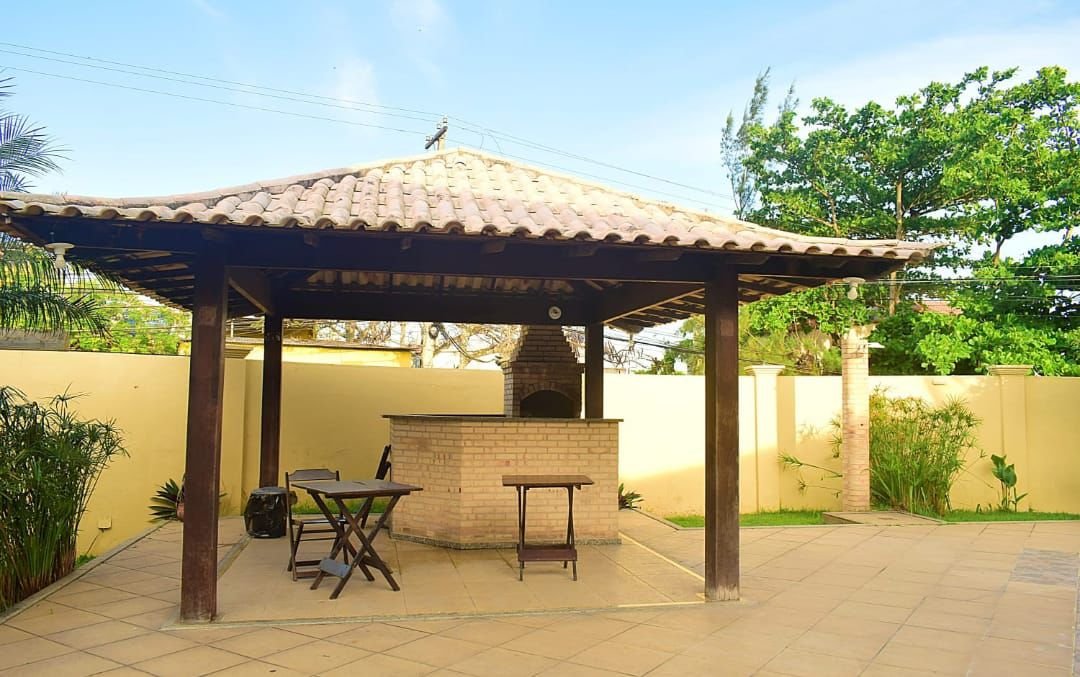 AL00018  - Sua Casa de Temporada VIP em Cabo Frio: Conforto para 48 Pessoas no Recanto das Dunas!