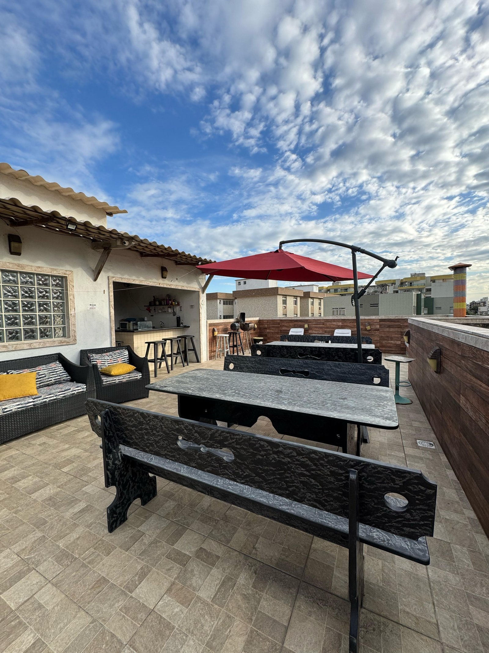 AL0004- Hospedagem temporada para 30 pessoas ou pequenas familias em cabo Frio