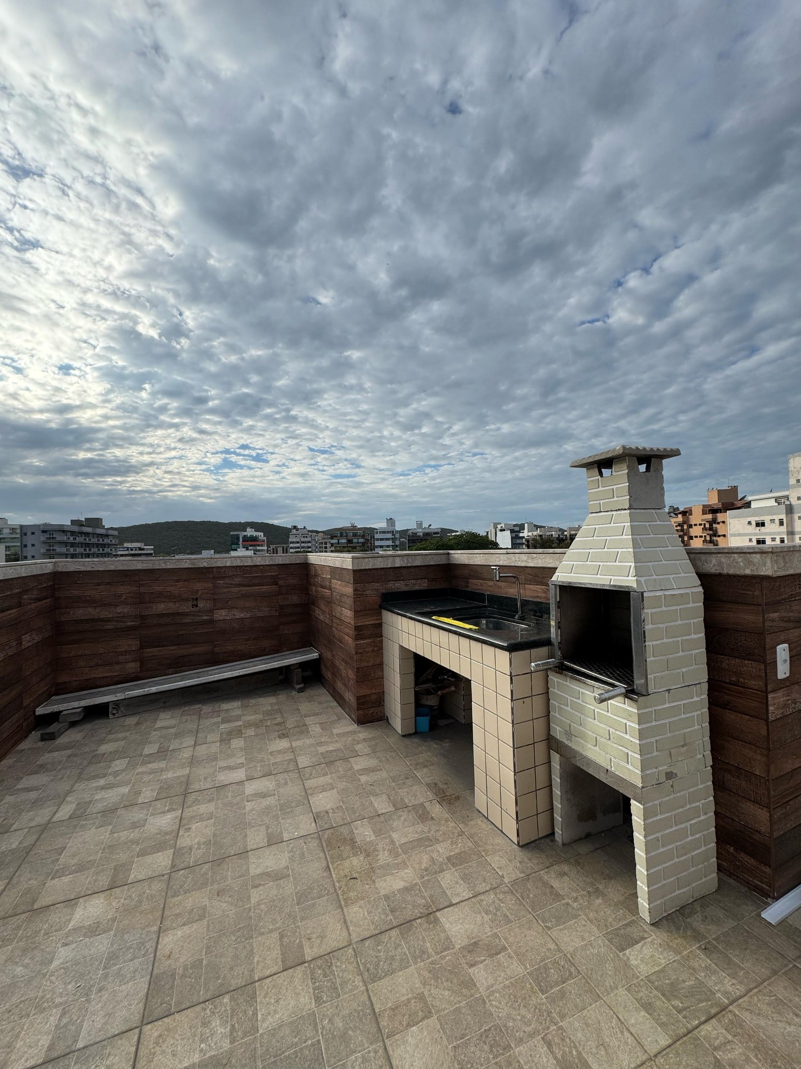 AL0004- Hospedagem temporada para 30 pessoas ou pequenas familias em cabo Frio