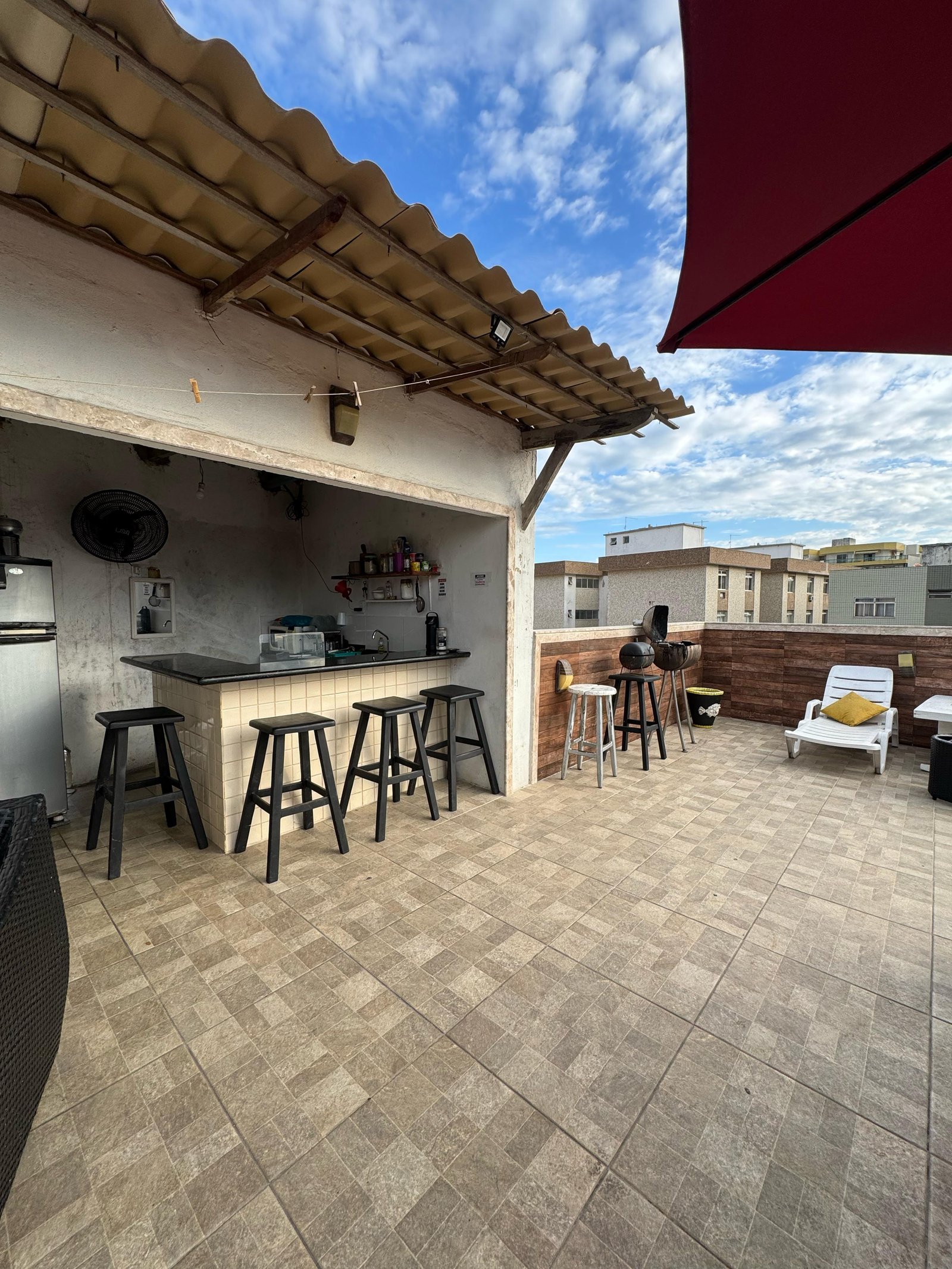 AL0004- Hospedagem temporada para 30 pessoas ou pequenas familias em cabo Frio