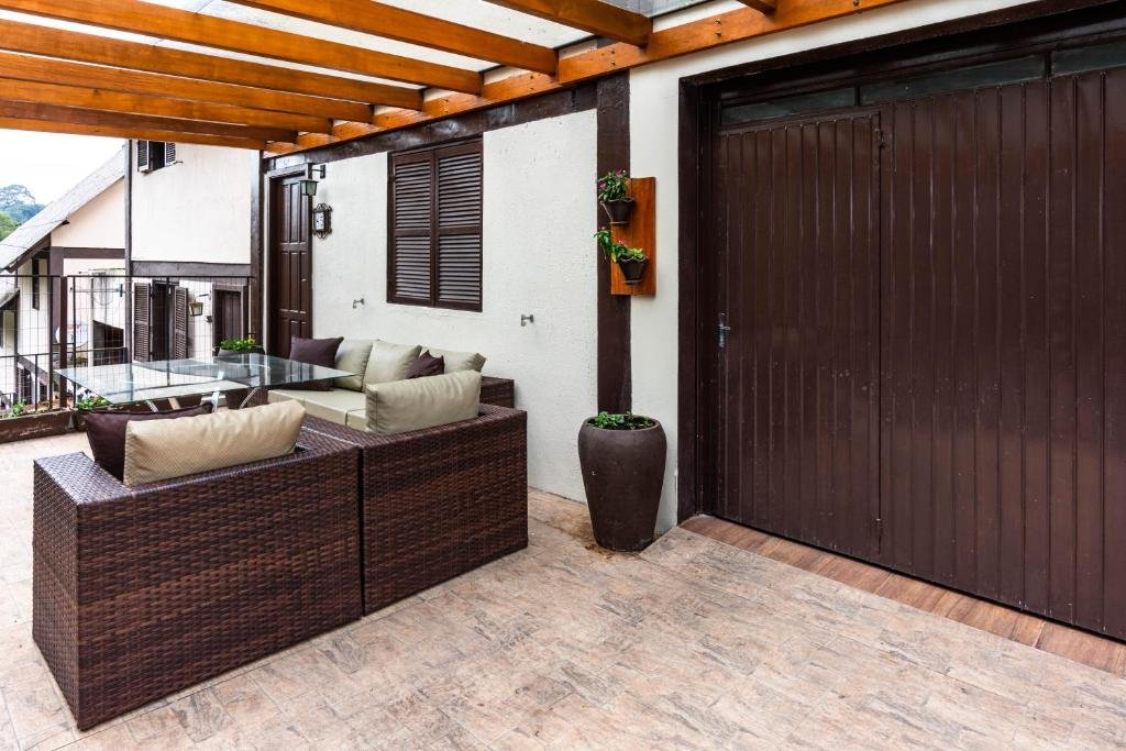 AL0009- Apartamento Completo de 3 quartos em Gramado