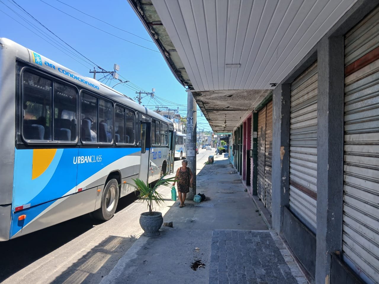 AP0008 -Vende-se Apartamento em São Gonçalo