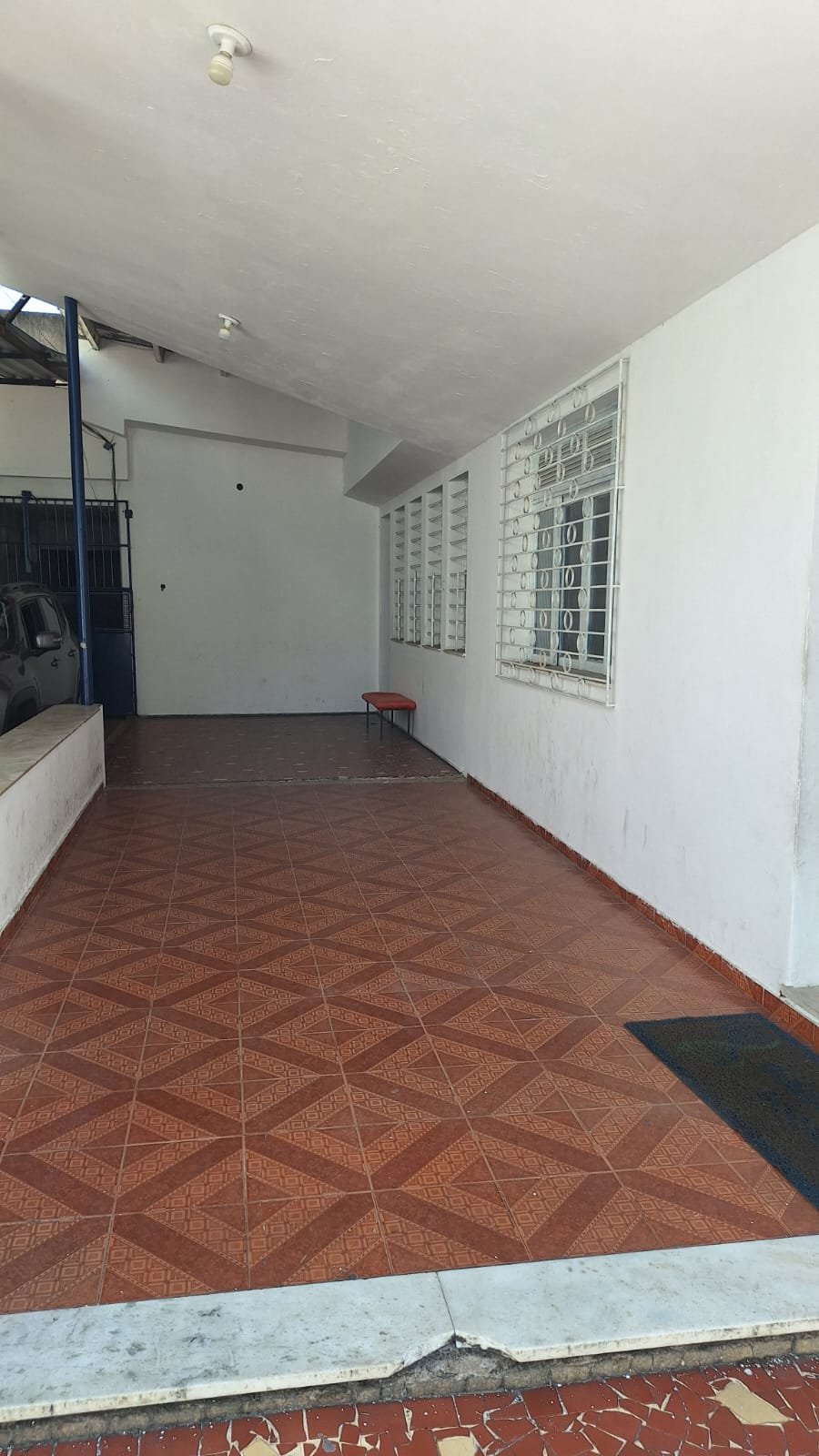 CS00012-  Casa a venda no centro de São Gonçalo