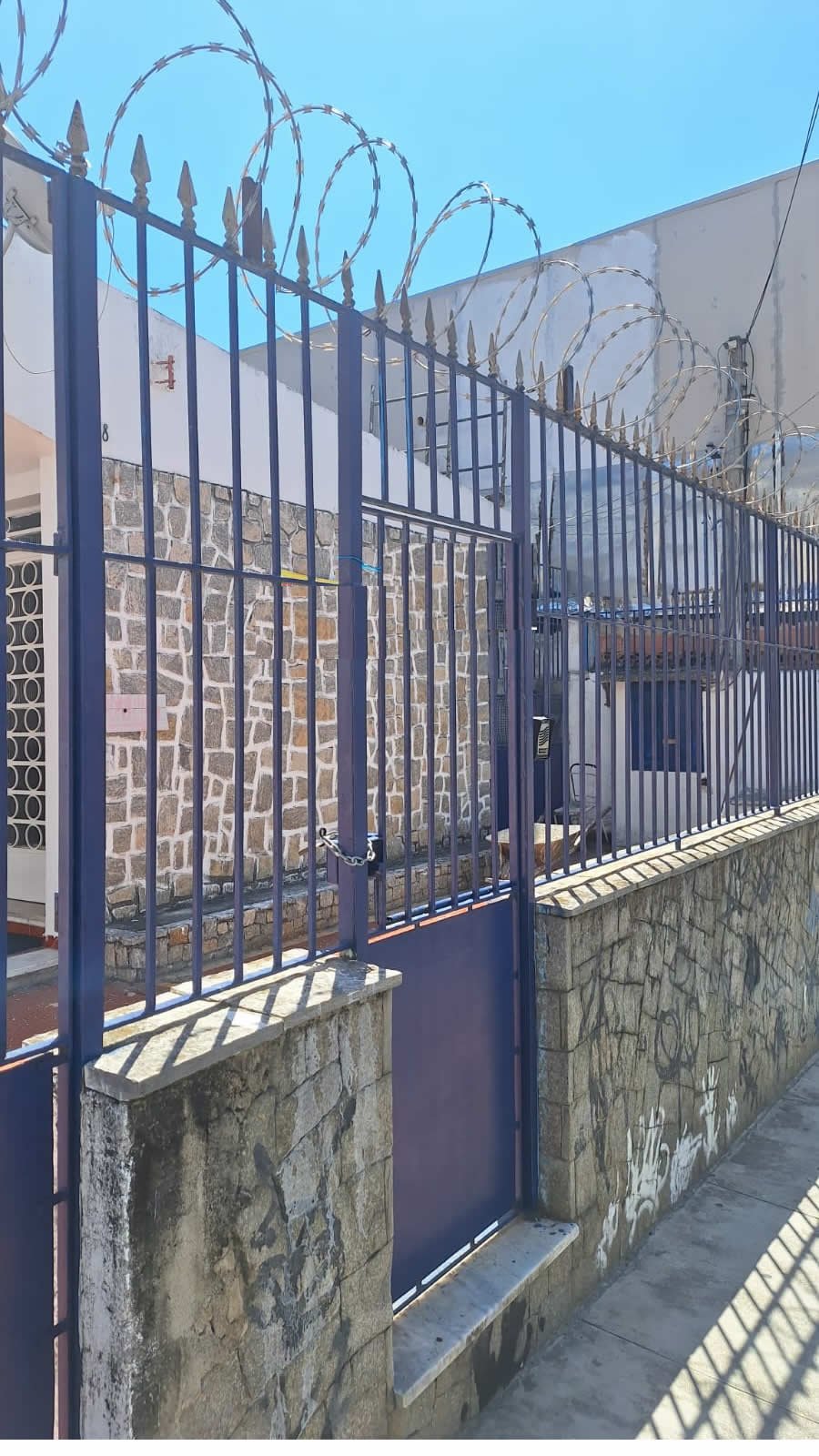 CS00012-  Casa a venda no centro de São Gonçalo