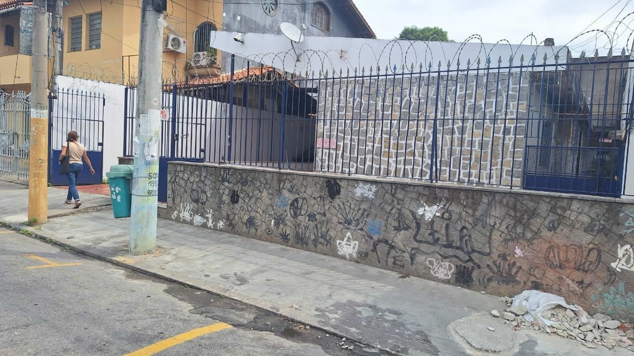 CS00012-  Casa a venda no centro de São Gonçalo