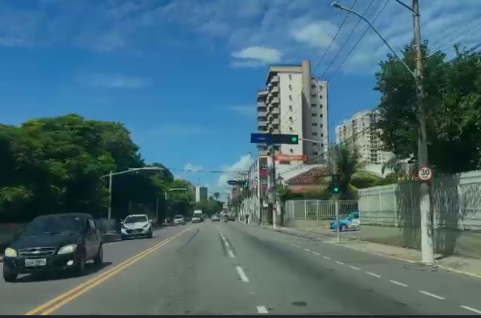 EMP0001- Òtima proposta investimento - Prédio em Campos de Goytacazes EMP0001- Òtima proposta investimento - Prédio em Campos de Goytacazes