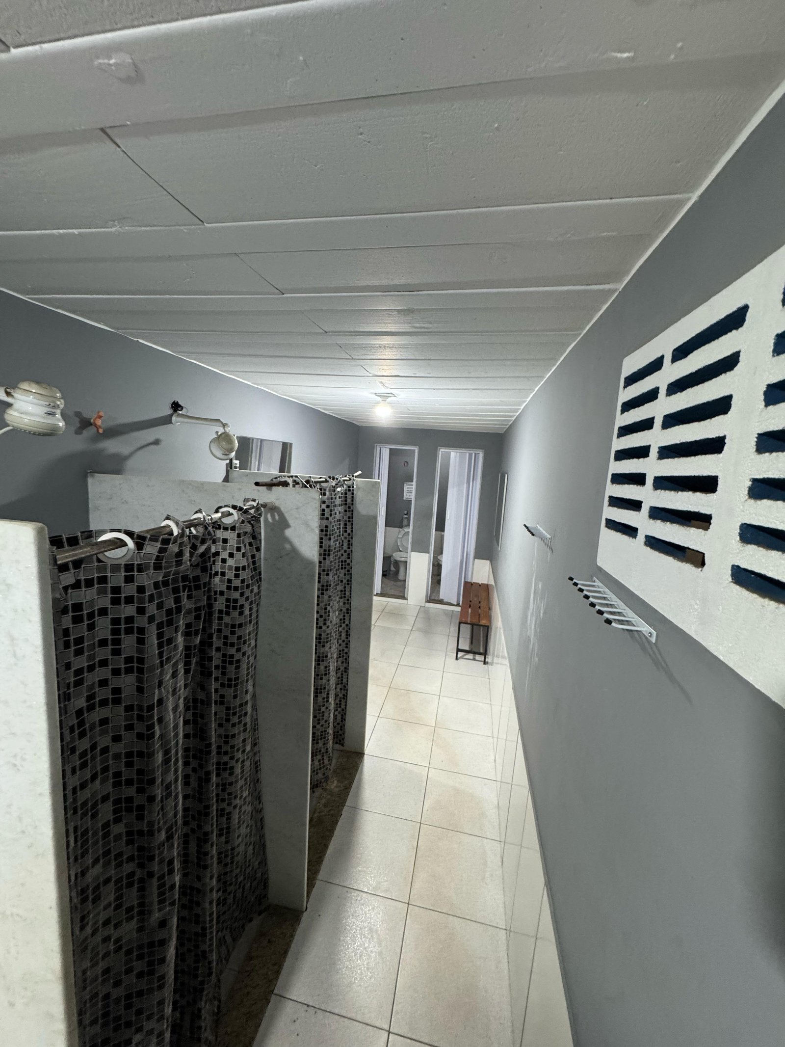 EMP0005 - EMPRESA EM FUNCIONAMENTO COM CONTRATO EMP0005 - EMPRESA EM FUNCIONAMENTO COM CONTRATO