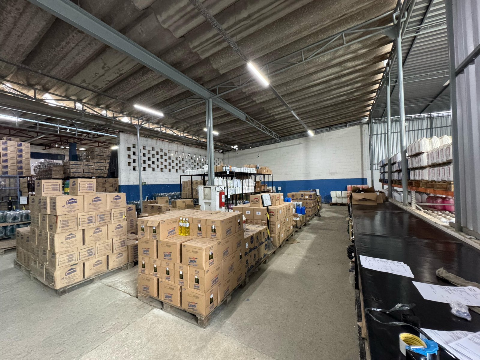 EMP0005 - EMPRESA EM FUNCIONAMENTO COM CONTRATO EMP0005 - EMPRESA EM FUNCIONAMENTO COM CONTRATO