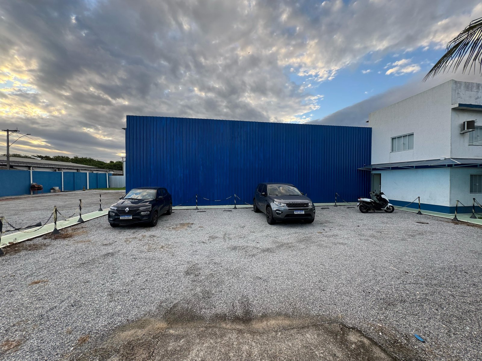 EMP0005 - EMPRESA EM FUNCIONAMENTO COM CONTRATO EMP0005 - EMPRESA EM FUNCIONAMENTO COM CONTRATO