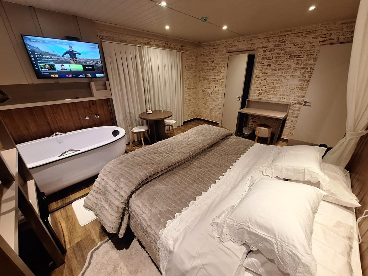 EMP0016 HOTEL À VENDA RIO DE JANEIRO/RJ EMP0016 HOTEL À VENDA RIO DE JANEIRO/RJ