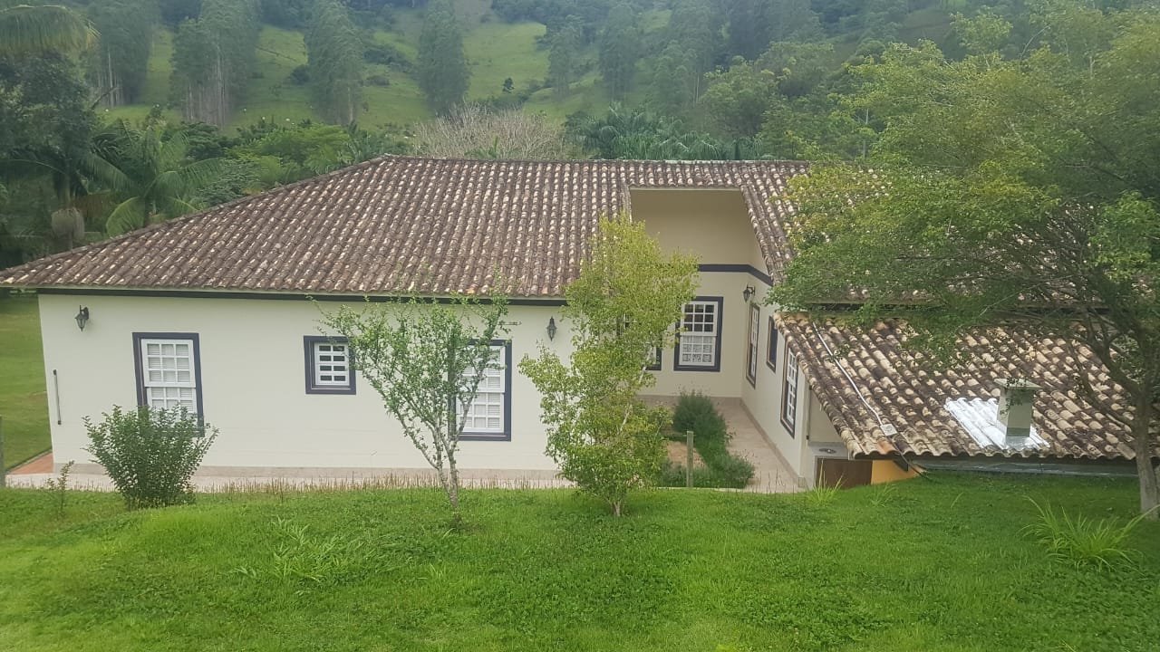 FA0003  - Oportunidade Exclusiva: Fazenda de Alto Padrão em Matias Barbosa – MG