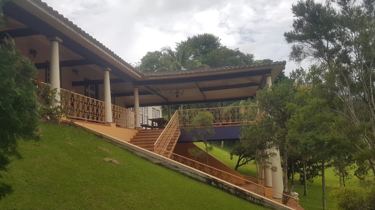 FA0003  - Oportunidade Exclusiva: Fazenda de Alto Padrão em Matias Barbosa – MG